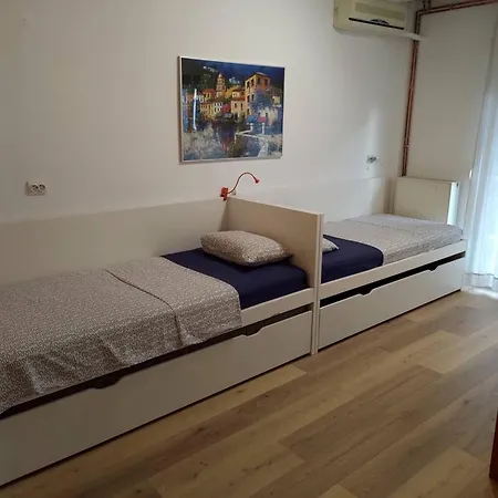 Promenade With Sea View Yr11 *