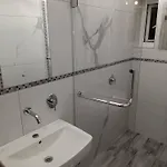 Apartament Promenade With Sea View Yr11 *